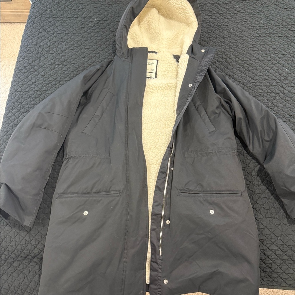 Abercrombie & Fitch Black winter coat with Cream Lining